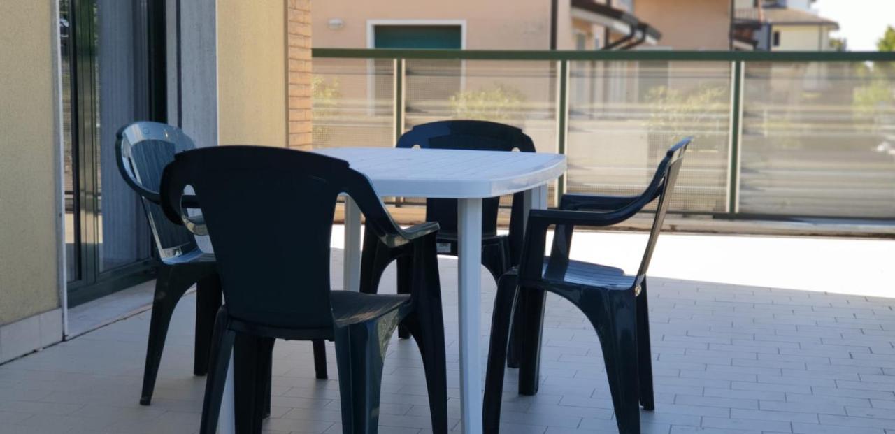 לידו די ג'סולו Appartamento Nuovo Centralissimo 150 Mt Dal Mare מראה חיצוני תמונה
